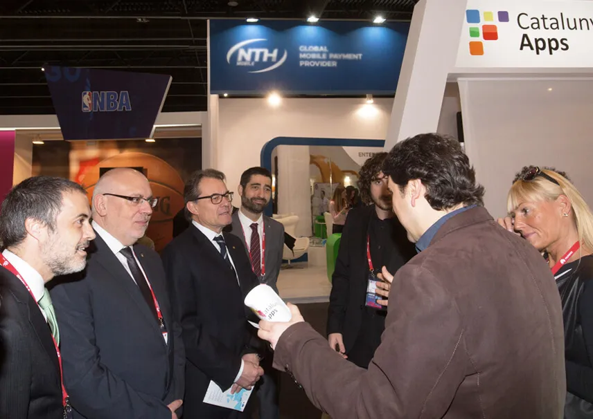 Artur Mas visita l’estant de l’ACA